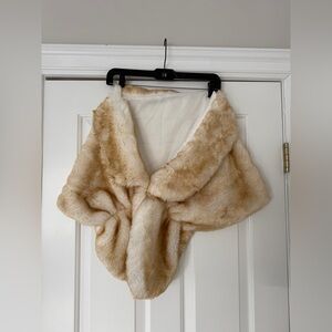 Elegant Faux Fur Shawl in Cream and Tan